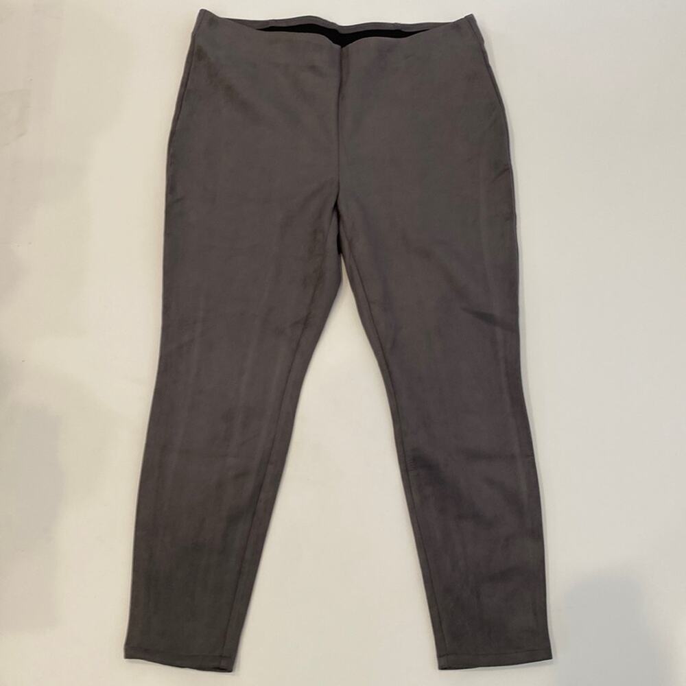 Chico’s Women’s Gray Faux Suede Leggings Luxe EUC Sz 16 Polyester Elastic Waist